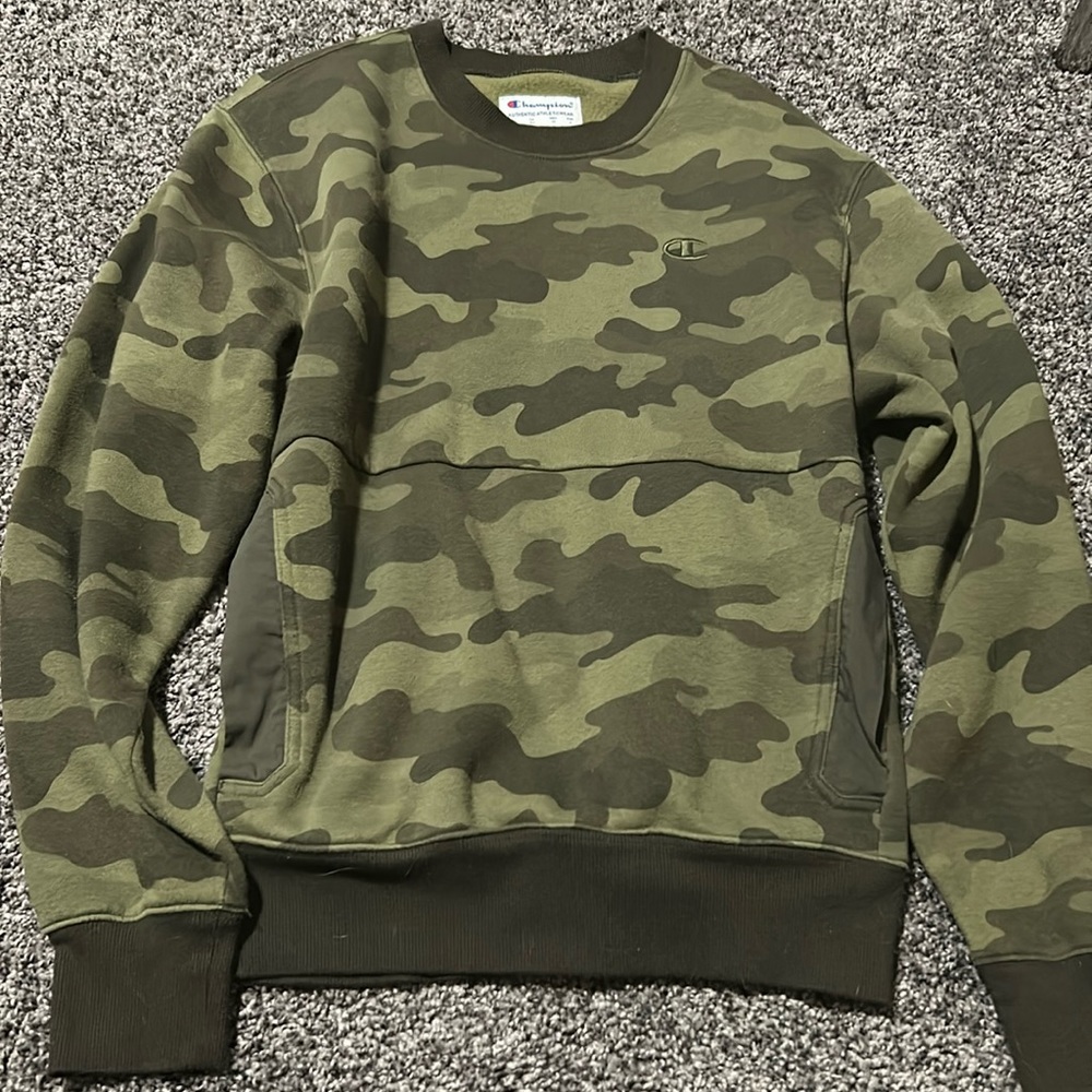 Champion camo crewneck